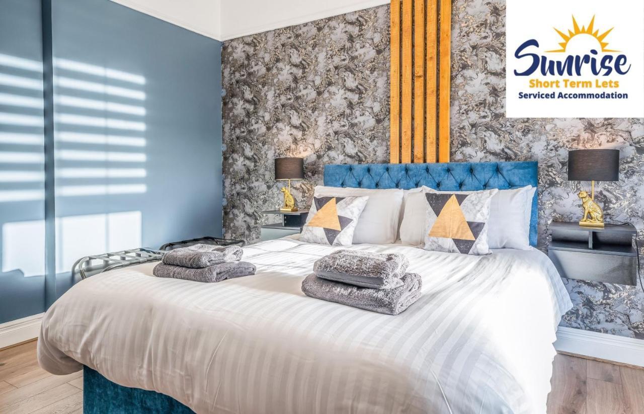 Presidential Apartment, Family Home, Luxury Bedrooms, 2 Rooms, 1 King Bed, 2 Single Beds, Free Wifi, Free Parking, Tourists, Business Travelers, Relocation, Beautiful River Views, - Long Stays, Invoice And Reduced Price Are Only Via Sunrise Short Let Dundee Extérieur photo