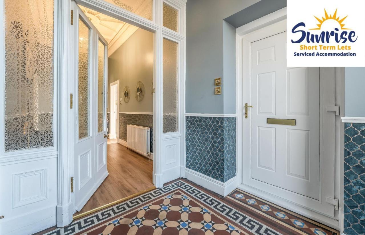 Presidential Apartment, Family Home, Luxury Bedrooms, 2 Rooms, 1 King Bed, 2 Single Beds, Free Wifi, Free Parking, Tourists, Business Travelers, Relocation, Beautiful River Views, - Long Stays, Invoice And Reduced Price Are Only Via Sunrise Short Let Dundee Extérieur photo
