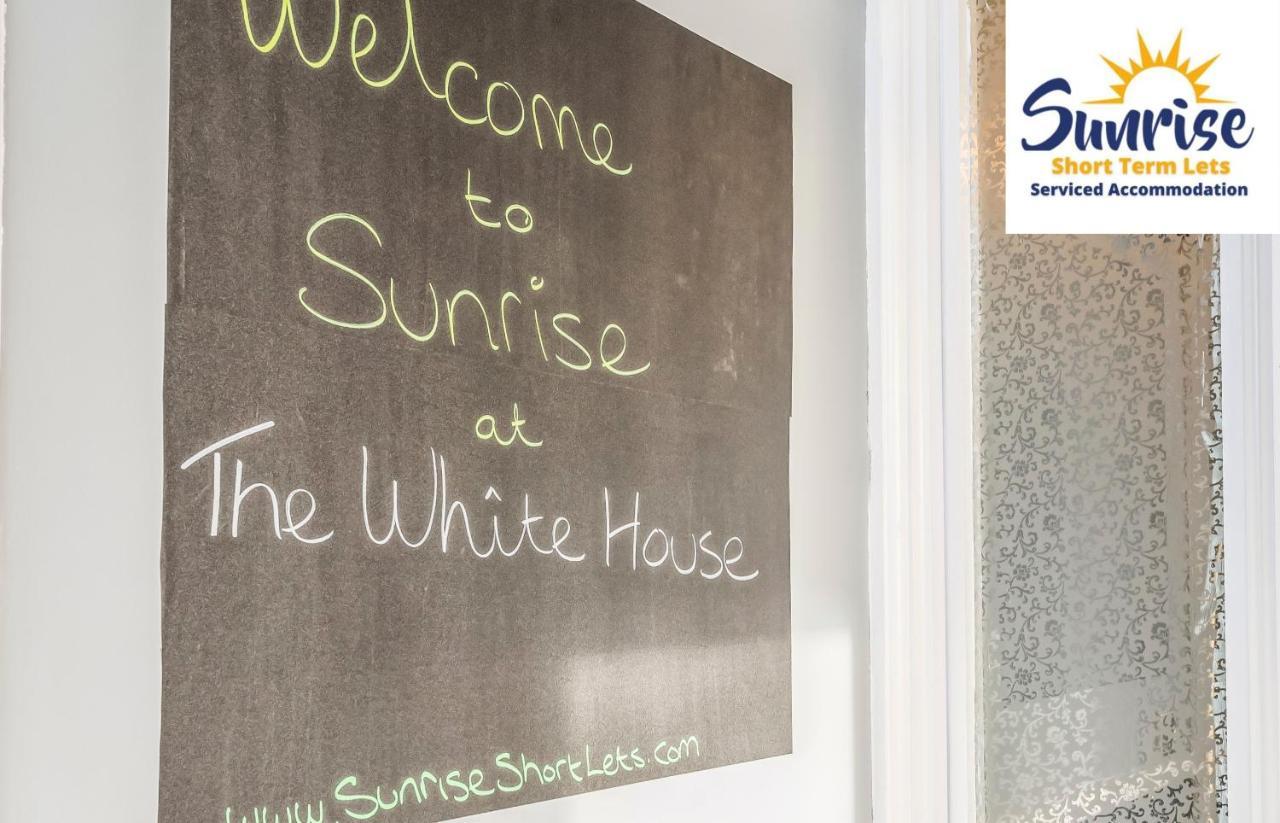 Presidential Apartment, Family Home, Luxury Bedrooms, 2 Rooms, 1 King Bed, 2 Single Beds, Free Wifi, Free Parking, Tourists, Business Travelers, Relocation, Beautiful River Views, - Long Stays, Invoice And Reduced Price Are Only Via Sunrise Short Let Dundee Extérieur photo