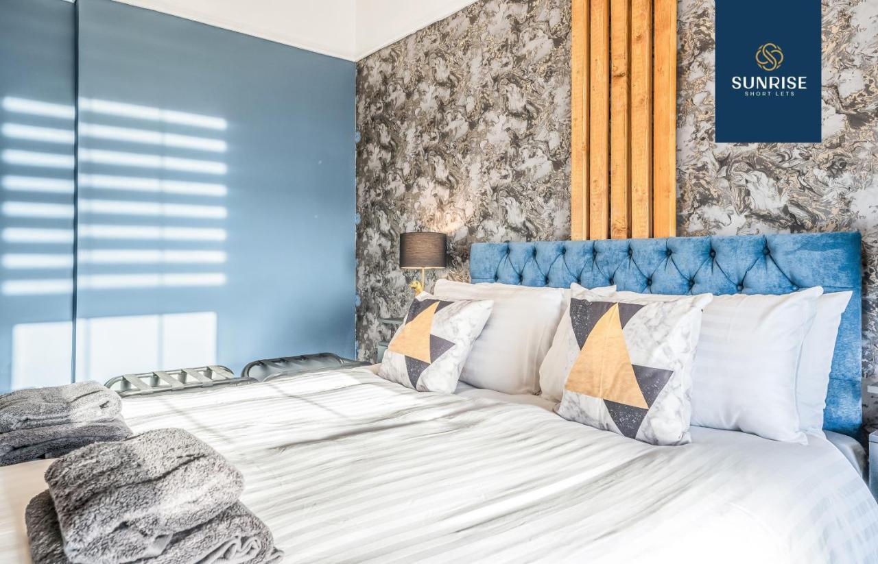 Presidential Apartment, Family Home, Luxury Bedrooms, 2 Rooms, 1 King Bed, 2 Single Beds, Free Wifi, Free Parking, Tourists, Business Travelers, Relocation, Beautiful River Views, - Long Stays, Invoice And Reduced Price Are Only Via Sunrise Short Let Dundee Extérieur photo