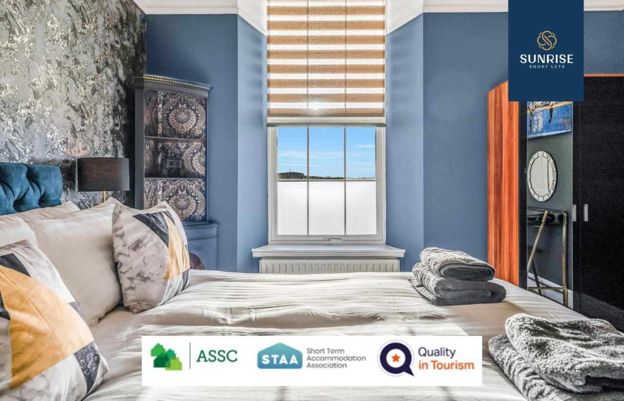 Presidential Apartment, Family Home, Luxury Bedrooms, 2 Rooms, 1 King Bed, 2 Single Beds, Free Wifi, Free Parking, Tourists, Business Travelers, Relocation, Beautiful River Views, - Long Stays, Invoice And Reduced Price Are Only Via Sunrise Short Let Dundee Extérieur photo